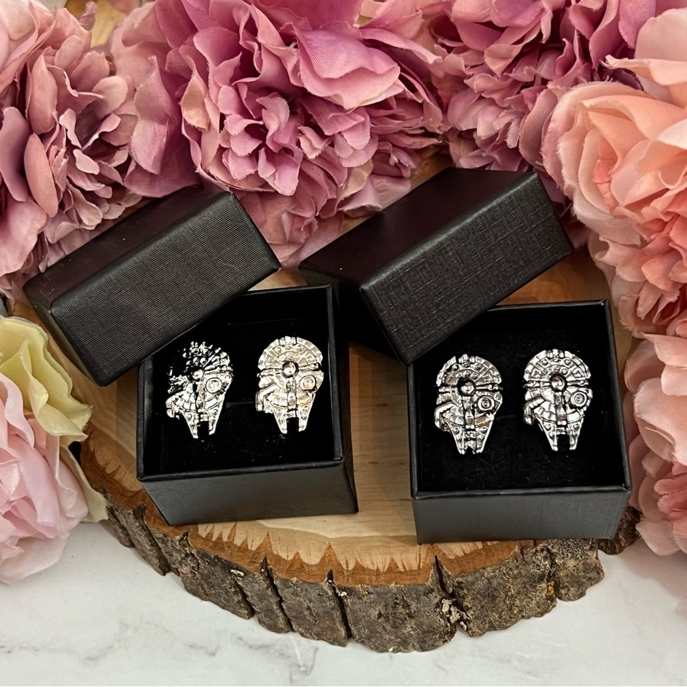 Gunmetal and Silver Star Wars Millennium Falcon Cufflinks - Picture 14 of 16
